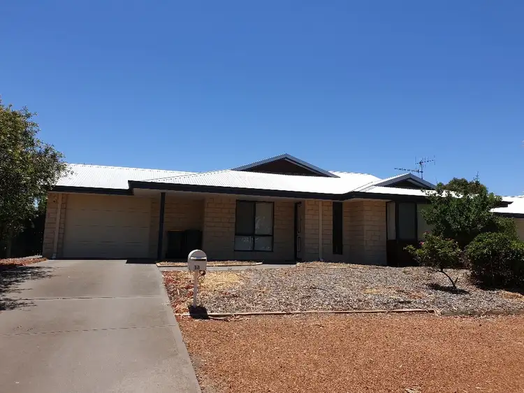 17 Marri Drive, Katanning WA 6317