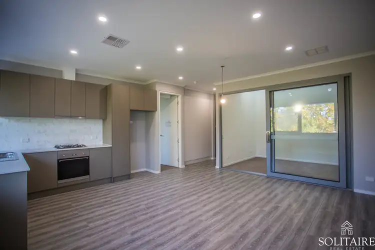 5-8/74 -76 Sir Donald Bradman Drive