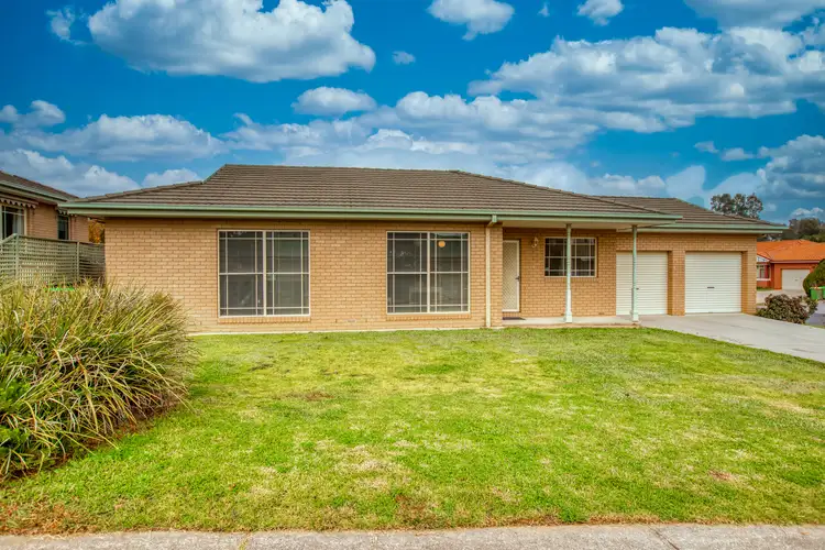 Main view of Homely unit listing, 2/10 Sanctuary Boulevard, Wodonga VIC 3690