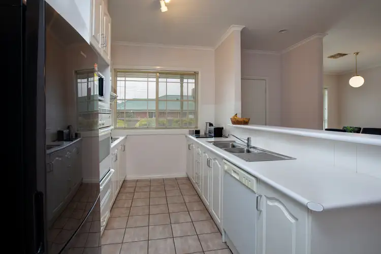 Fourth view of Homely unit listing, 2/10 Sanctuary Boulevard, Wodonga VIC 3690