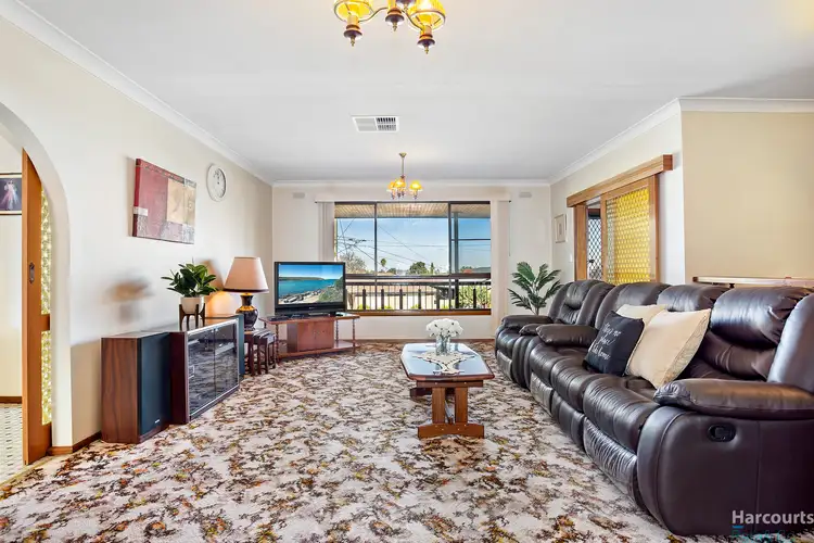 Second view of Homely house listing, 5 Glenhaven Court, Thomastown VIC 3074