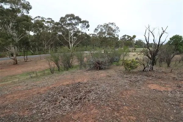 Cnr Logan (St Arnaud) Road & Rose Lane, Wedderburn VIC 3518