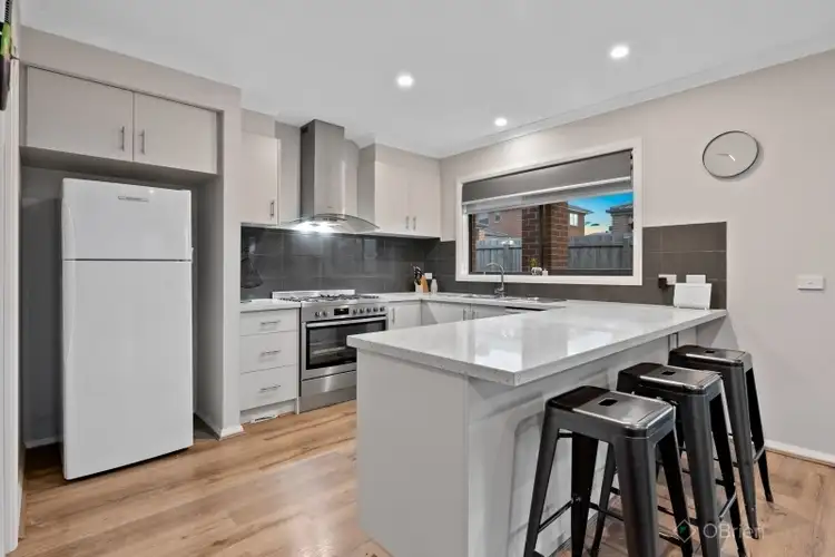 Second view of Homely house listing, 3 Caleana Court, Cranbourne North VIC 3977