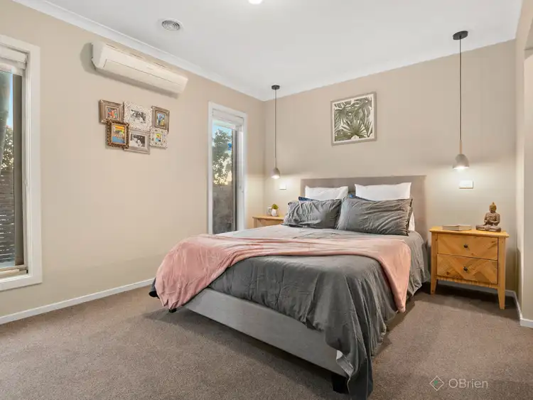 Sixth view of Homely house listing, 2 Springmount Street, Cranbourne North VIC 3977