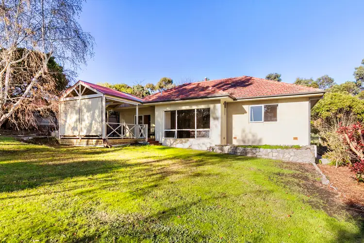 2 Ambleside Road, Hahndorf SA 5245