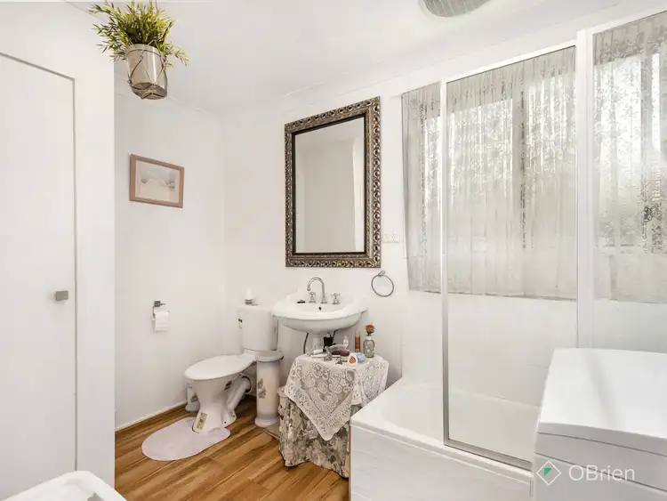 Sixth view of Homely unit listing, 7/16 Walbundry Avenue, Frankston VIC 3199