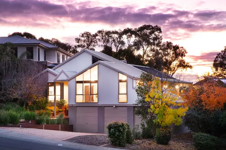 Main view of Homely house listing, 16 Hillary Court, Strathdale VIC 3550