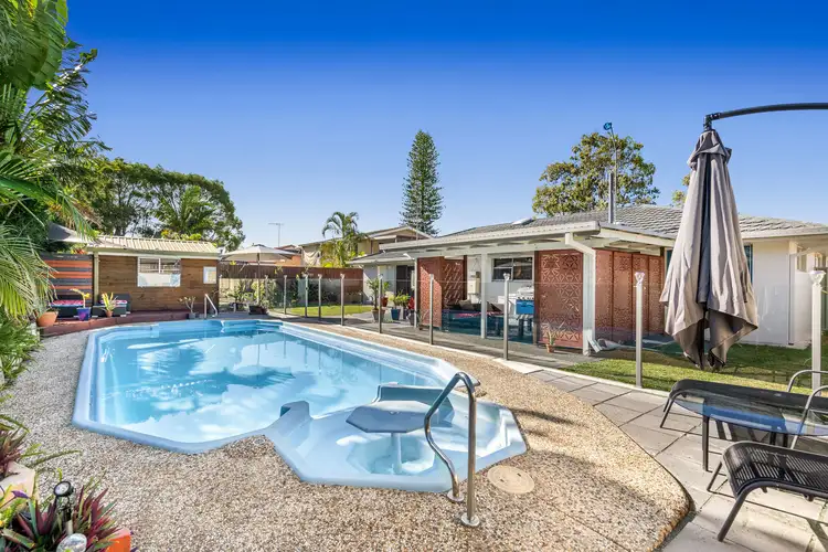 38 Agnes Street, Birkdale QLD 4159