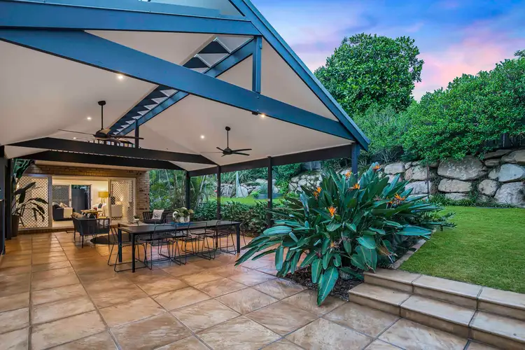 10 Mukurta Street, Chapel Hill QLD 4069