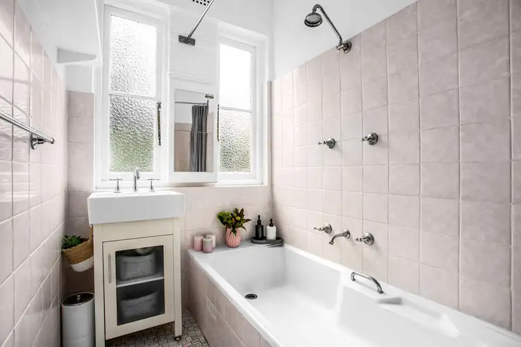 Sixth view of Homely apartment listing, 3/17 Penkivil Street, Bondi NSW 2026