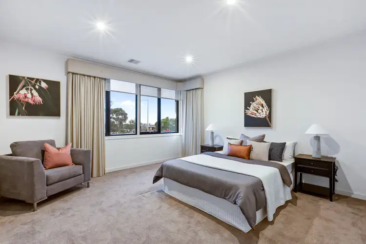 Sixth view of Homely house listing, 10 Canopy Crescent, Hillside VIC 3037