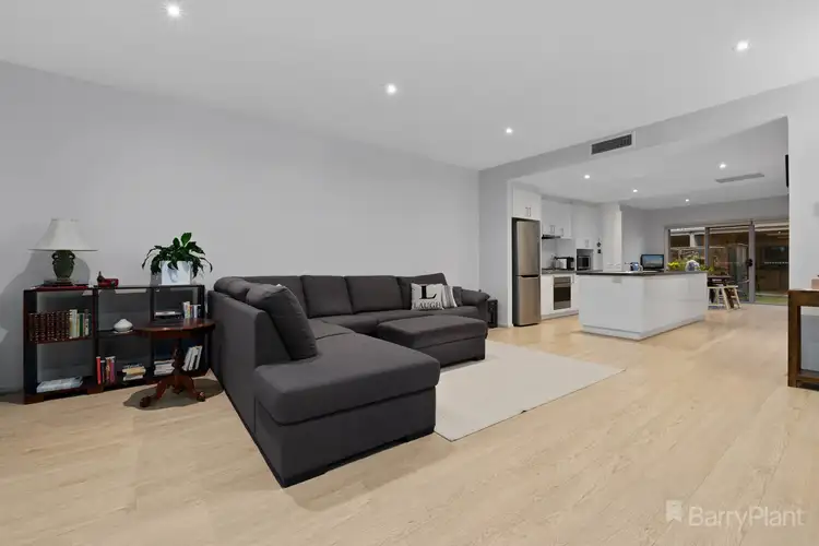 Sixth view of Homely house listing, 2/2 The Entrance, Pakenham VIC 3810