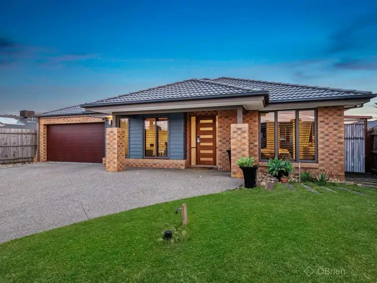 32 Sing Crescent, Berwick VIC 3806