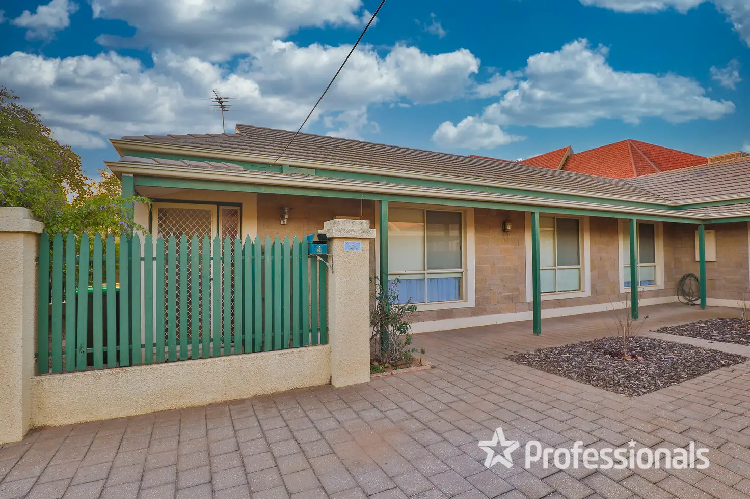 Main view of Homely townhouse listing, Unit 4/9 Langtree Parade, Mildura VIC 3500