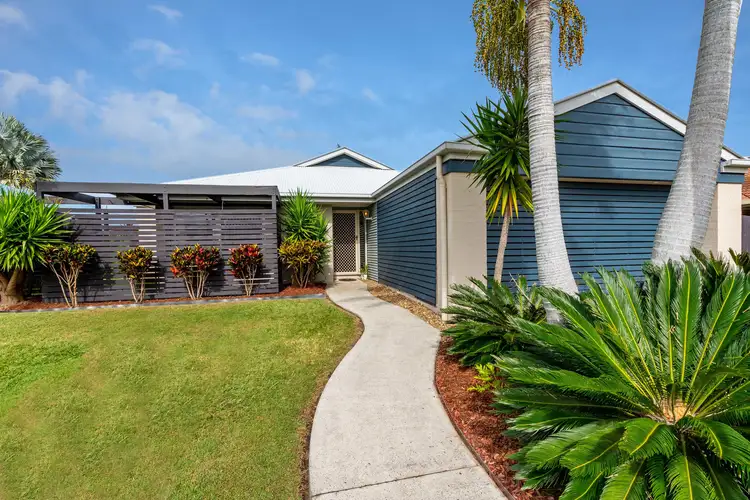 233 Bestmann Road East, Sandstone Point QLD 4511