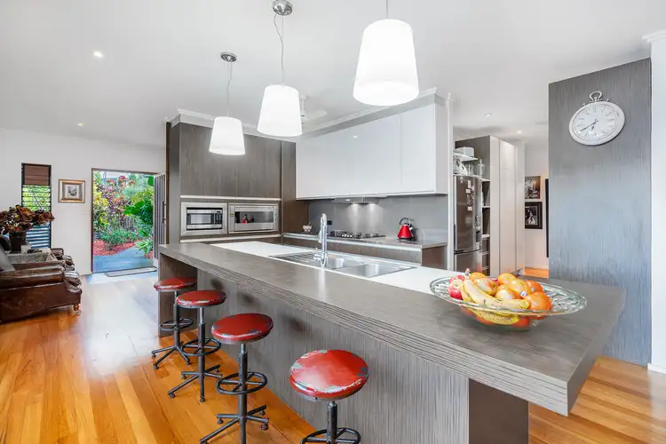 52 Leonard Street, Kewarra Beach QLD 4879