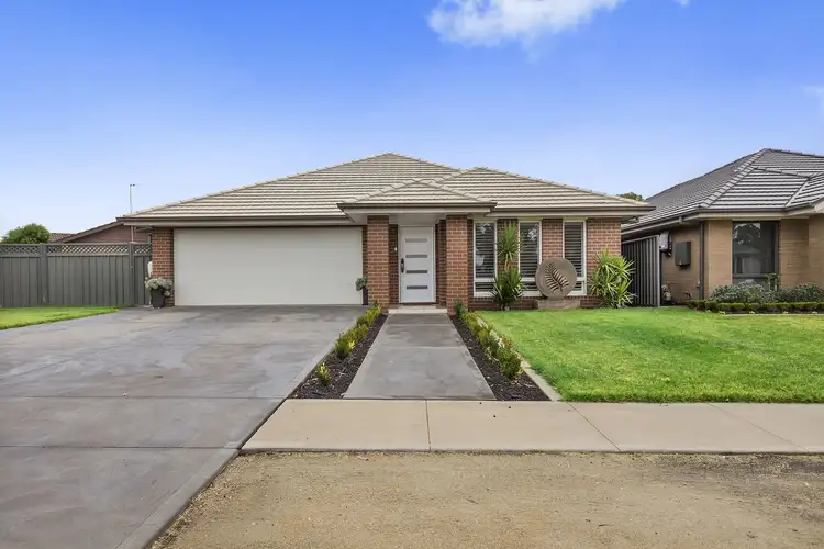 2 Stone Place, Goulburn NSW 2580