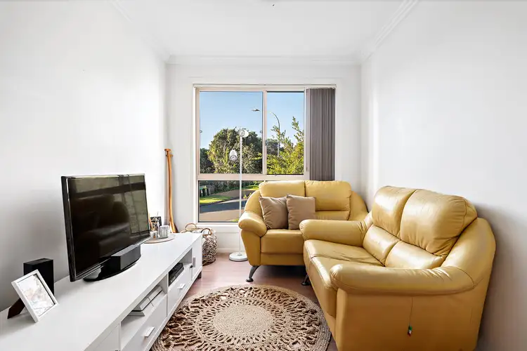 Third view of Homely villa listing, 2/31 Osborne Street, Gerringong NSW 2534