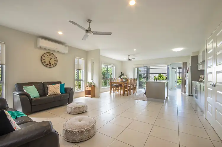 8 Goldenbell Place, Peregian Springs QLD 4573