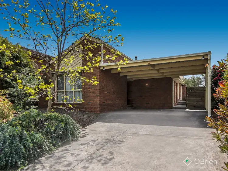 21 Whitford Way, Frankston VIC 3199