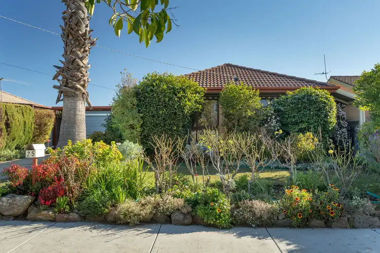 25 Nicole Crescent, Wodonga VIC 3690