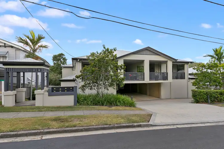 2/42 Harold Street, Holland Park QLD 4121