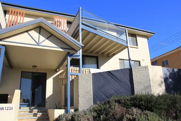 4/3 Nuyts Street