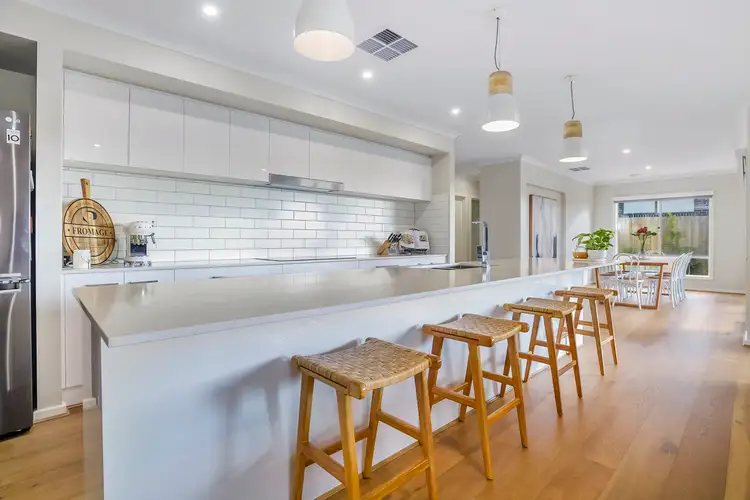 Sixth view of Homely house listing, 2 Cassinia Court, Gisborne VIC 3437