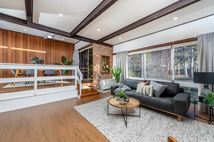 2 Cardew Crescent
