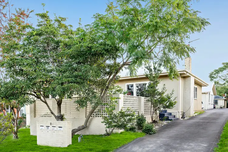 Third view of Homely villa listing, 1/8 Grey Street, Keiraville NSW 2500