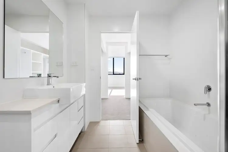 Third view of Homely apartment listing, 16/3-5 Wiseman Avenue, Wollongong NSW 2500
