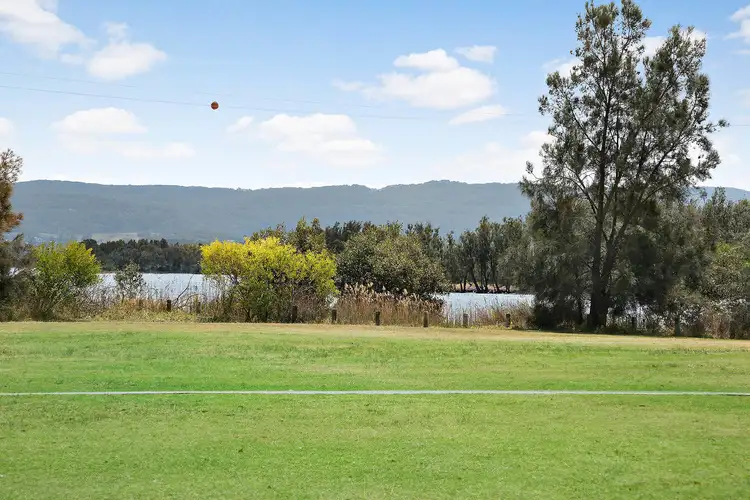 Sixth view of Homely apartment listing, 2/5 Whitfield Place, Lake Illawarra NSW 2528