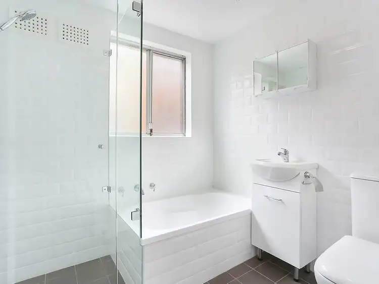 Fifth view of Homely unit listing, 2/73 Arden Street, Coogee NSW 2034