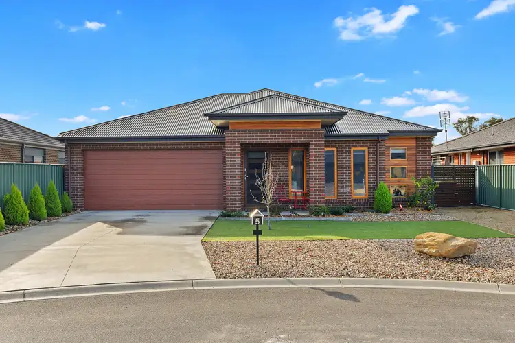 5 Cadell Court, Ascot VIC 3551