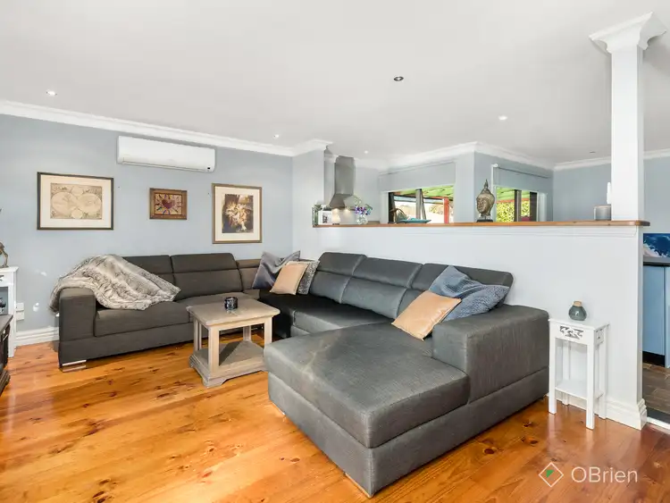 Second view of Homely house listing, 10 Dunrobin Court, Carrum Downs VIC 3201
