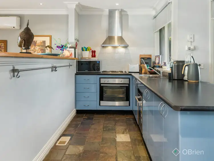 Third view of Homely house listing, 10 Dunrobin Court, Carrum Downs VIC 3201