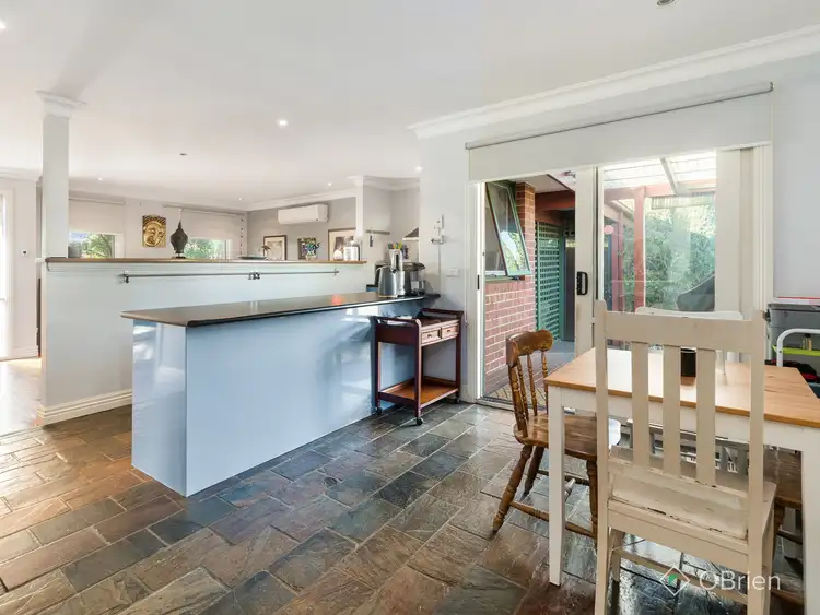 Fourth view of Homely house listing, 10 Dunrobin Court, Carrum Downs VIC 3201