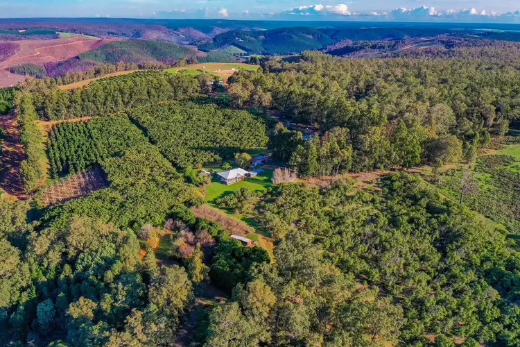 546 Ewarts Road, Cundinup WA 6275