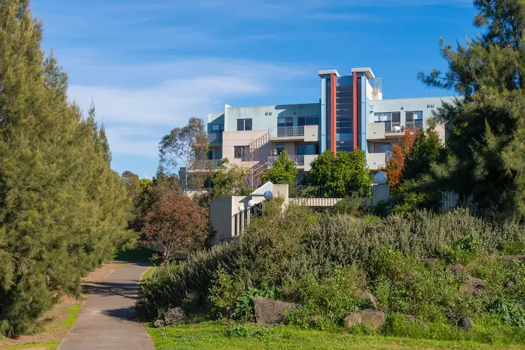 204C/1 Manna Gum Court, Coburg VIC 3058