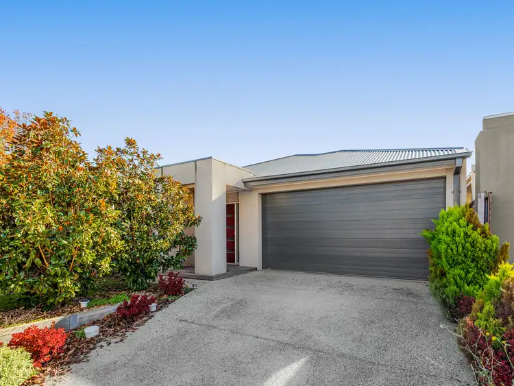 Second view of Homely house listing, 33 Georgia Crescent, Werribee VIC 3030
