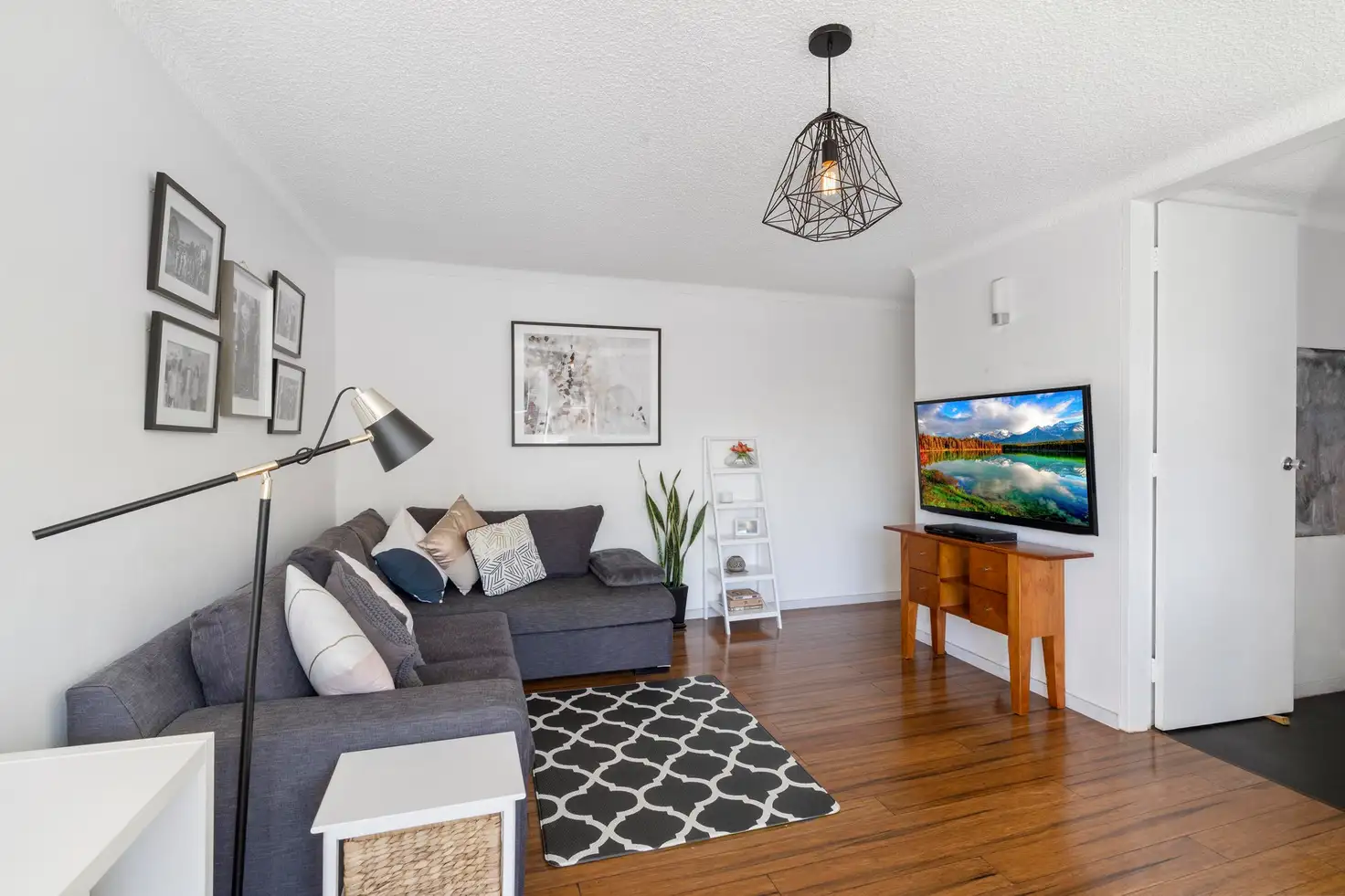 Main view of Homely unit listing, 11/11 Fairway Close, Manly Vale NSW 2093