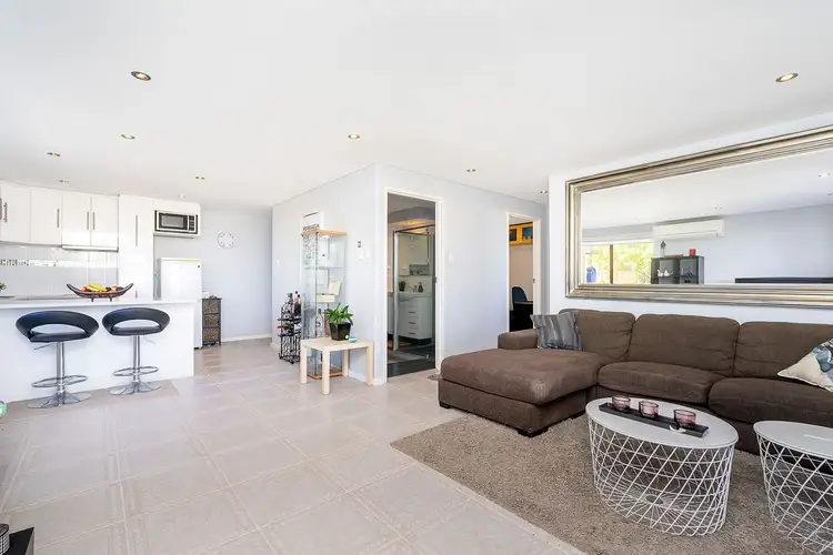 Main view of Homely unit listing, 3/30 Southbourne Street, Scarborough WA 6019