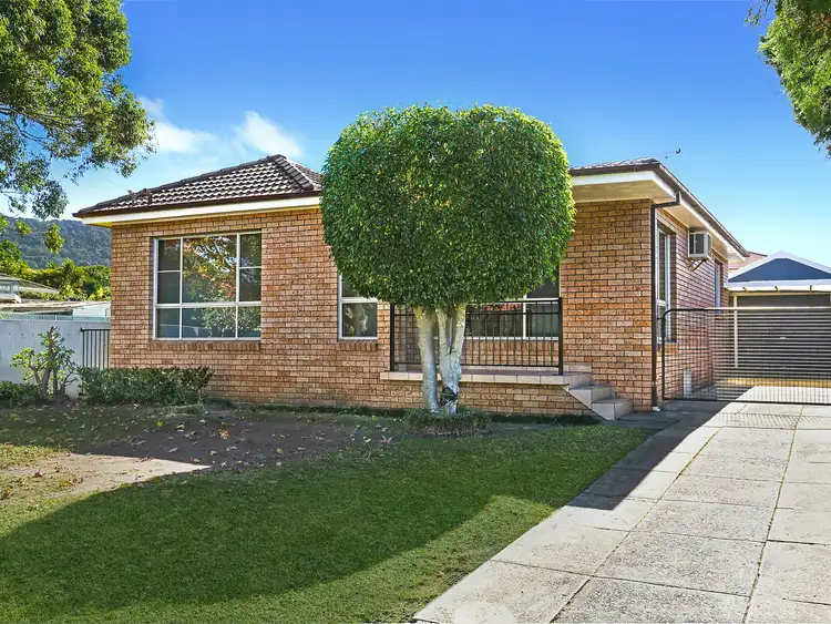 16 Tamblin Street, Fairy Meadow NSW 2519