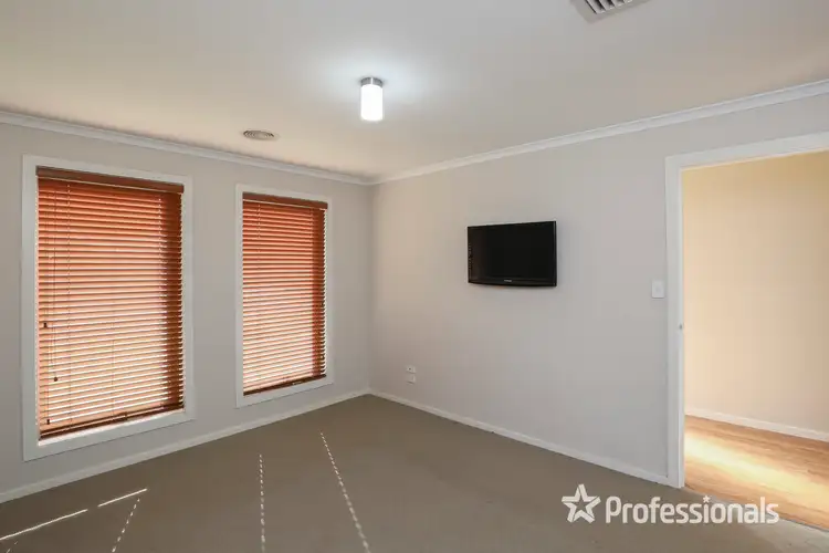 Sixth view of Homely house listing, 8 Chardonnay Drive, Mildura VIC 3500