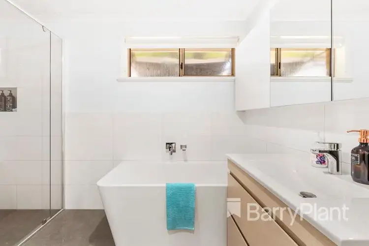 Sixth view of Homely house listing, 1/35 Azalea Avenue, Mill Park VIC 3082