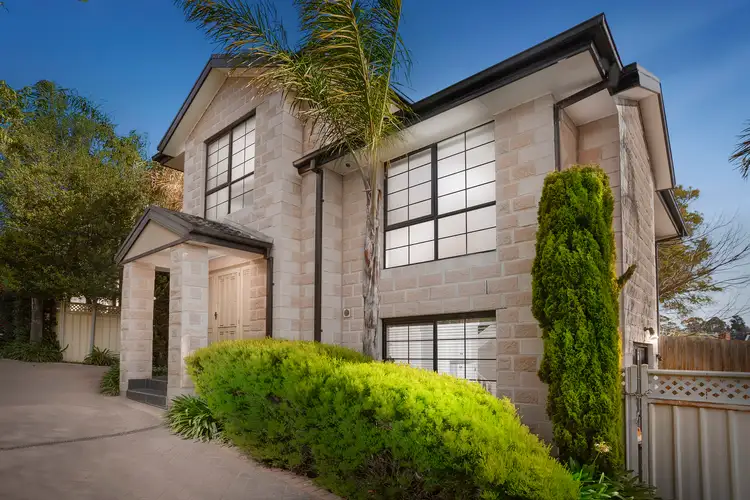 2/44 Streldon Avenue, Strathmore VIC 3041