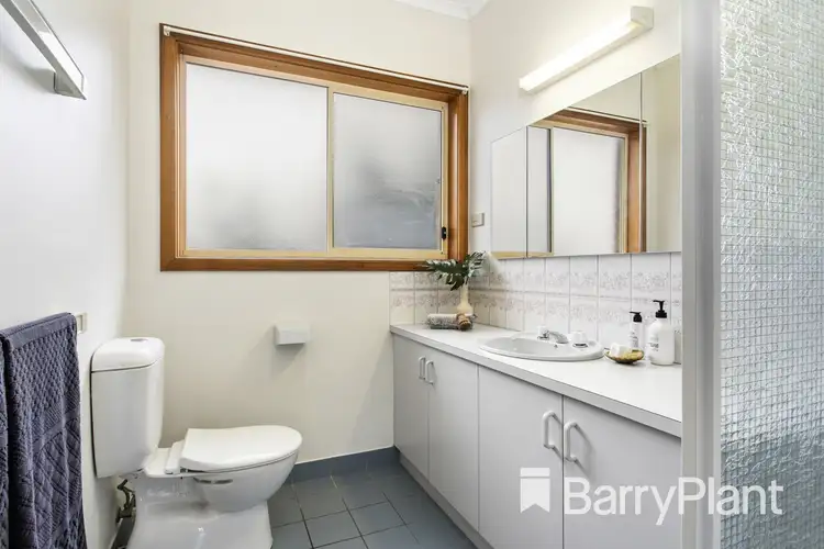 Sixth view of Homely house listing, 15 Villawood Court, Highton VIC 3216
