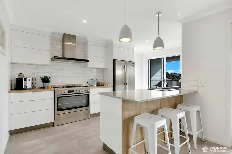 Fourth view of Homely house listing, 8 Shoalwater Circuit, Lammermoor QLD 4703