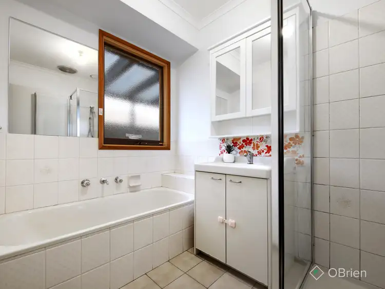 Fourth view of Homely villa listing, 1/2-18 Bourke Road, Oakleigh South VIC 3167