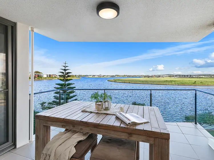 327/21 Innovation Parkway, Birtinya QLD 4575